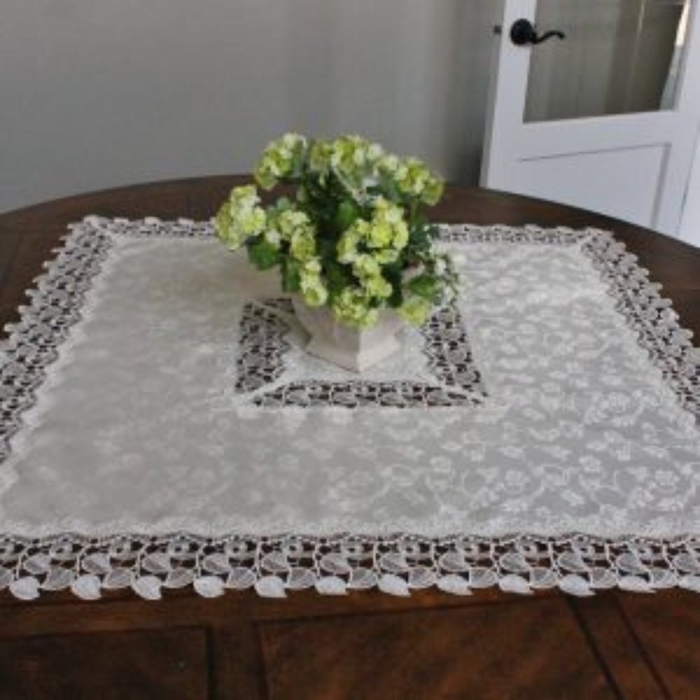 NEW Tablecloth PEARL LACE LEAVES Jacquard, 36x36 Square